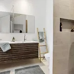 5 Bedroom In Σπίτι διακοπών *