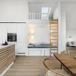 5 Bedroom In