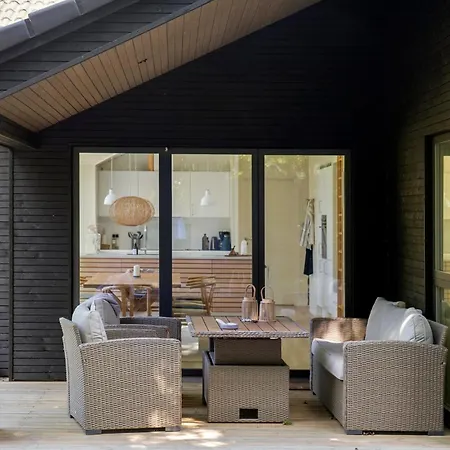 Dom wakacyjny 5 Bedroom In