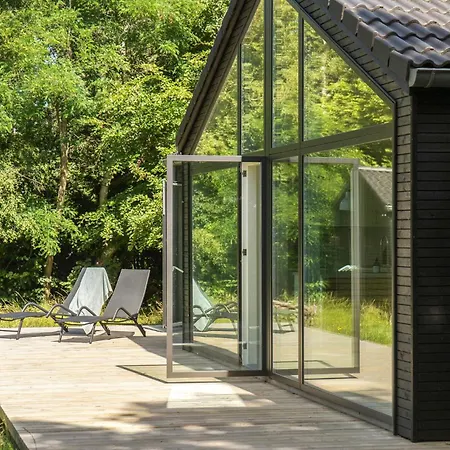 5 Bedroom In Dom wakacyjny Græsted