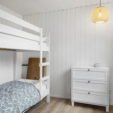 5 Bedroom In Dom wakacyjny Græsted