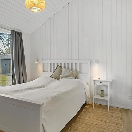 5 Bedroom In