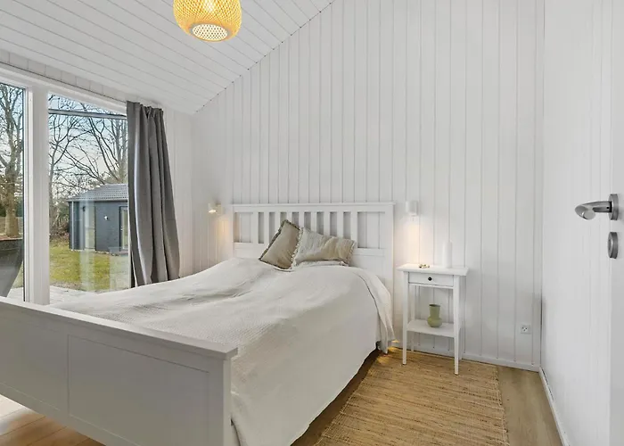 5 Bedroom In